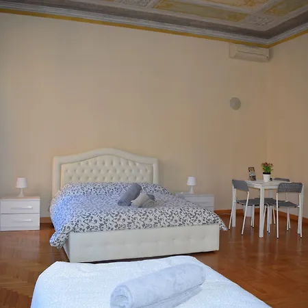 Casa Roma Rooms-3